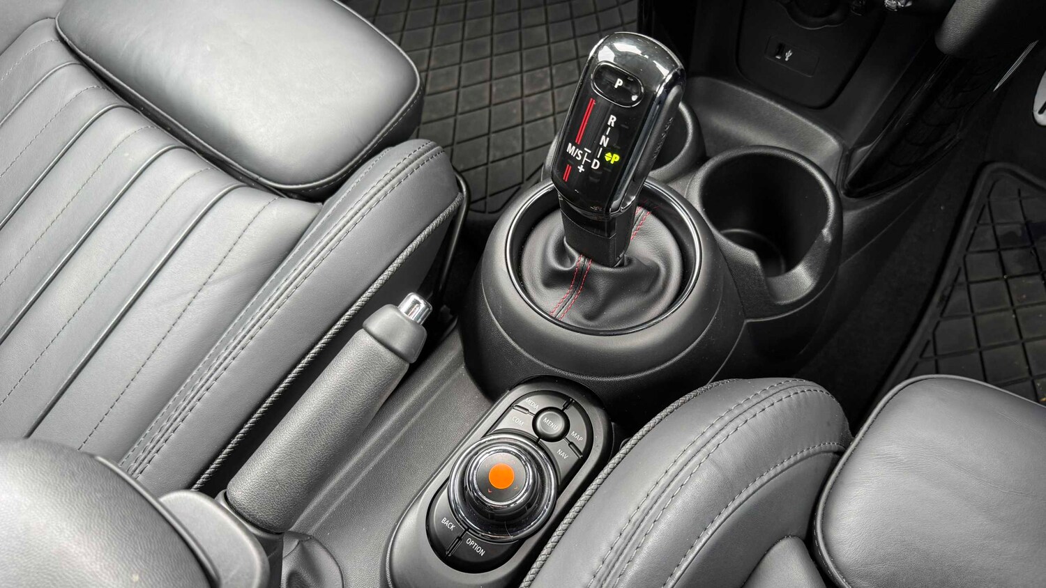 Used MINI Hatch 2019 for sale - 78208841: Photo 26