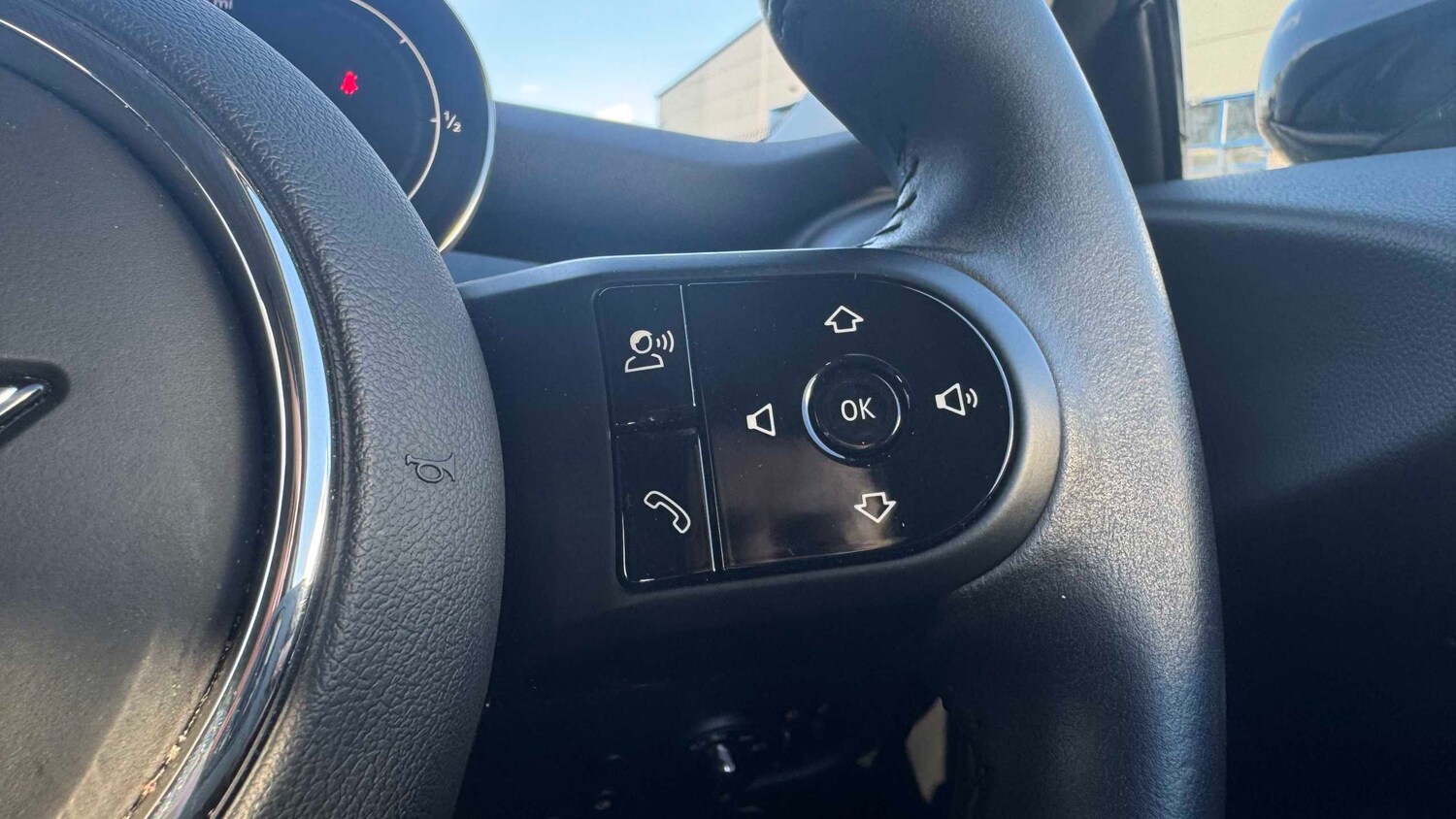 Used MINI Hatch 2023 for sale - 77842256: Photo 15