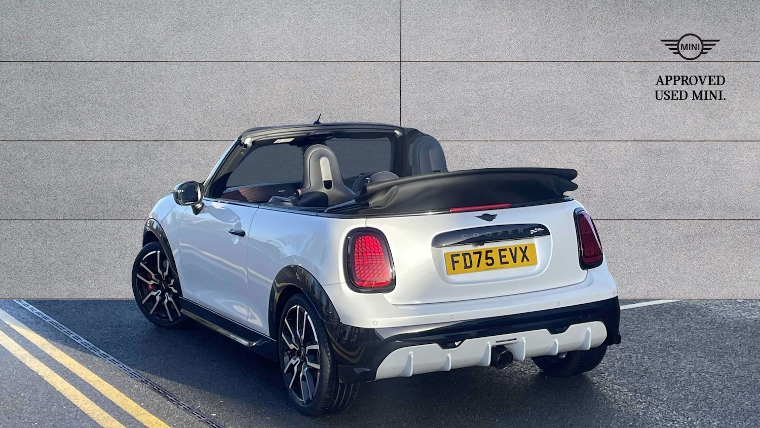 Used MINI Cooper 2025 for sale - 77011110: Photo 2