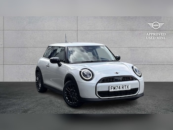 Used MINI Cooper 2024 for sale - 79002103: Photo