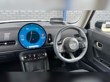 Used MINI Cooper 2024 for sale - 79002103: Photo