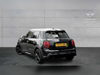 Used MINI Hatch 2022 for sale - 78419940: Photo