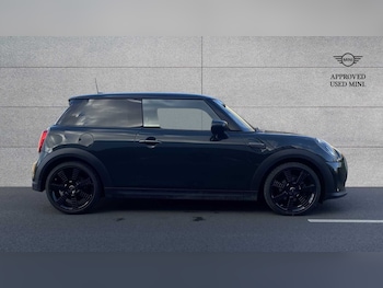 Used MINI Cooper 2023 for sale - 75218035: Photo
