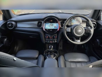 Used MINI Cooper 2023 for sale - 75218035: Photo