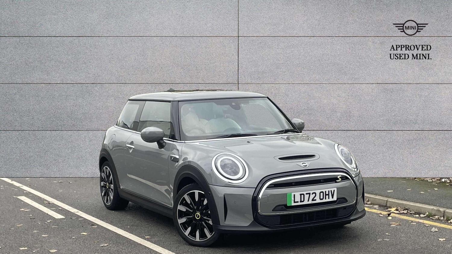 Used MINI Hatch 2022 for sale - 76362621: Photo 1
