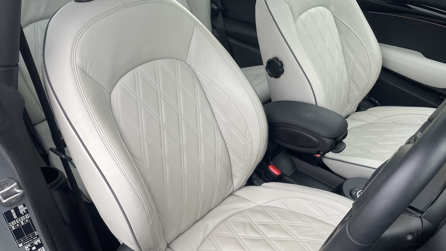 Used MINI Hatch 2022 for sale - 76362621: Photo 12