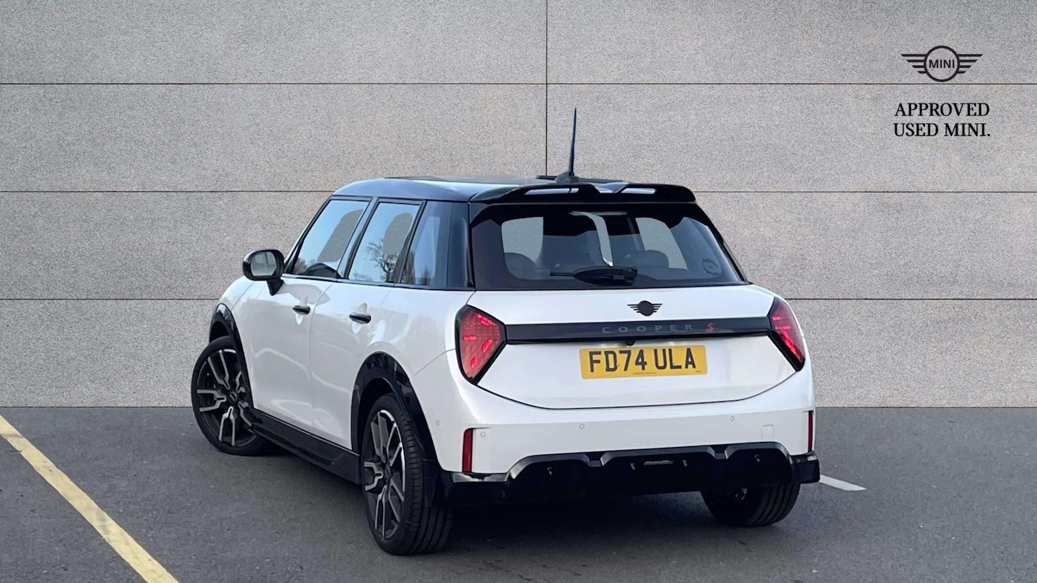 Used MINI Cooper 2024 for sale - 78076998: Photo 2