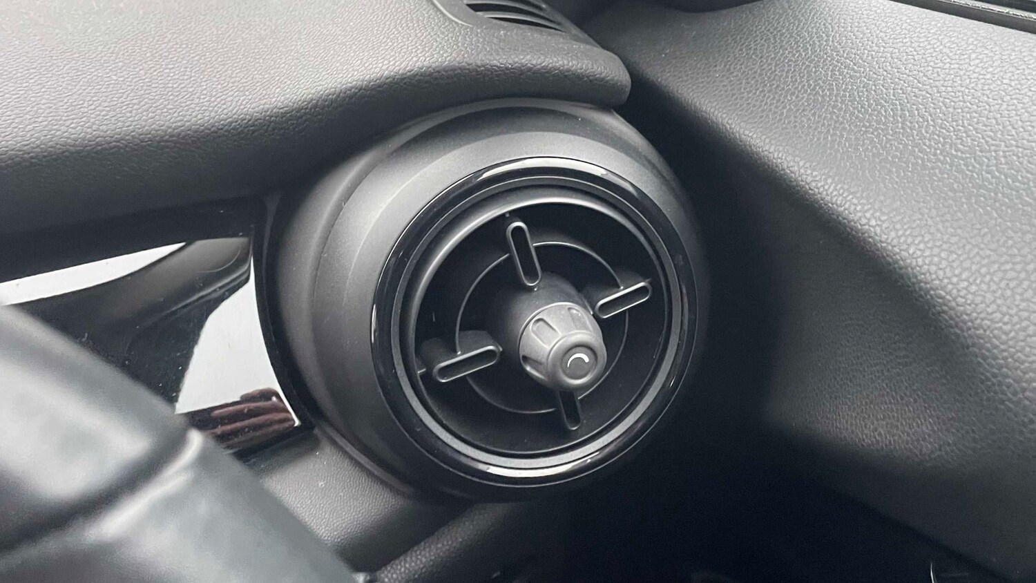 Used MINI Hatch 2022 for sale - 77443542: Photo 32