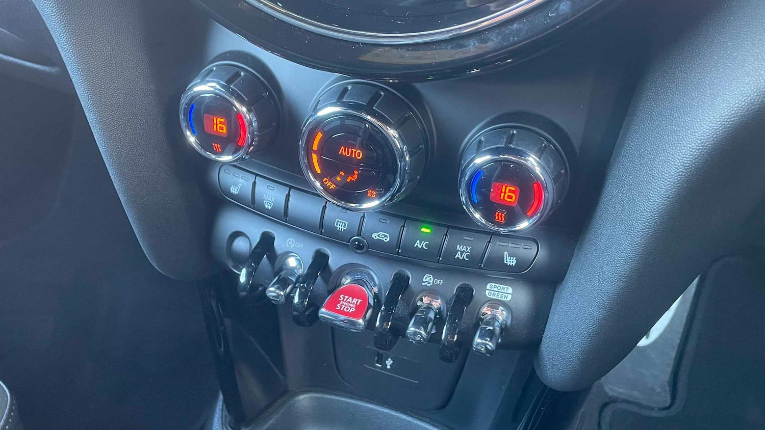 Used MINI Hatch 2023 for sale - 77943002: Photo 29