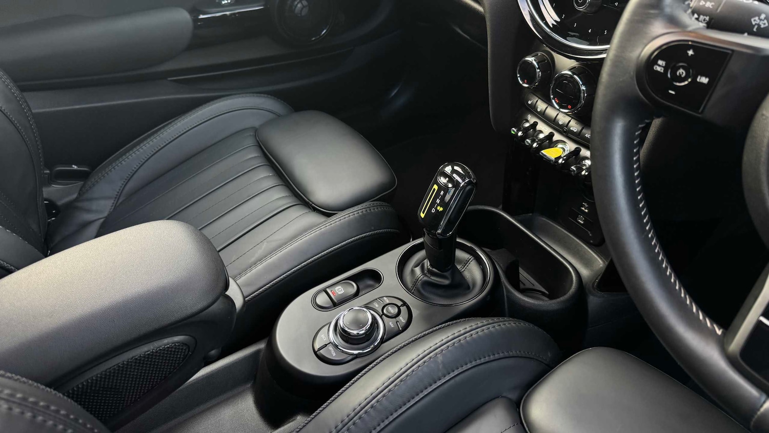 Used MINI Hatch 2022 for sale - 76636767: Photo 24