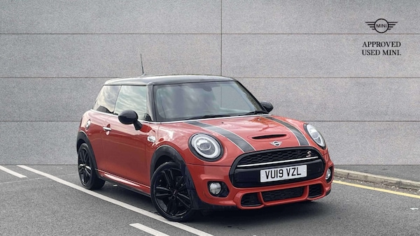 Used MINI Hatch 2019 for sale - 76156261: Photo 1