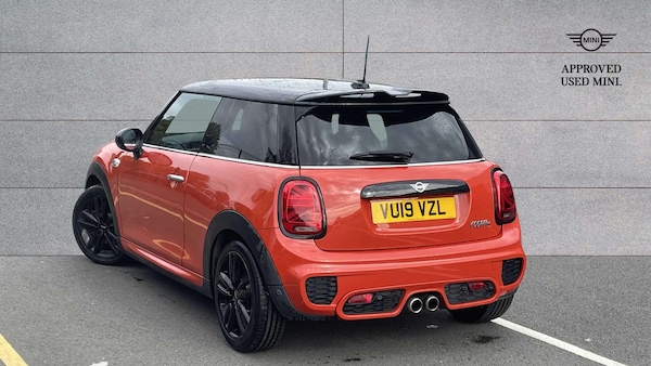 Used MINI Hatch 2019 for sale - 76156261: Photo 2