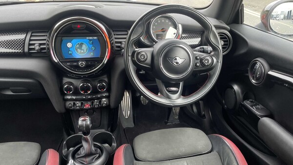 Used MINI Hatch 2019 for sale - 76156261: Photo 5