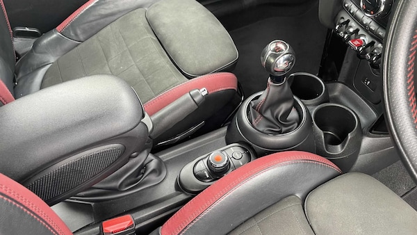 Used MINI Hatch 2019 for sale - 76156261: Photo 9
