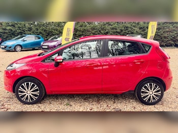 Used Ford Fiesta 2011 for sale - 76290793: Photo