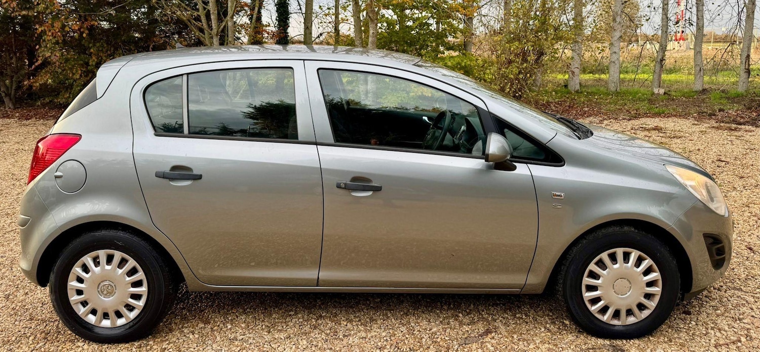 Used Vauxhall Corsa 2013 for sale - 76508600: Photo 4