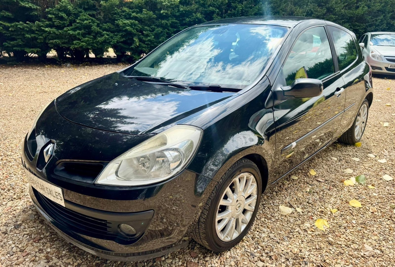 Renault Clio 2008 (58) - Dynamique 16v 3-Door - Image 2