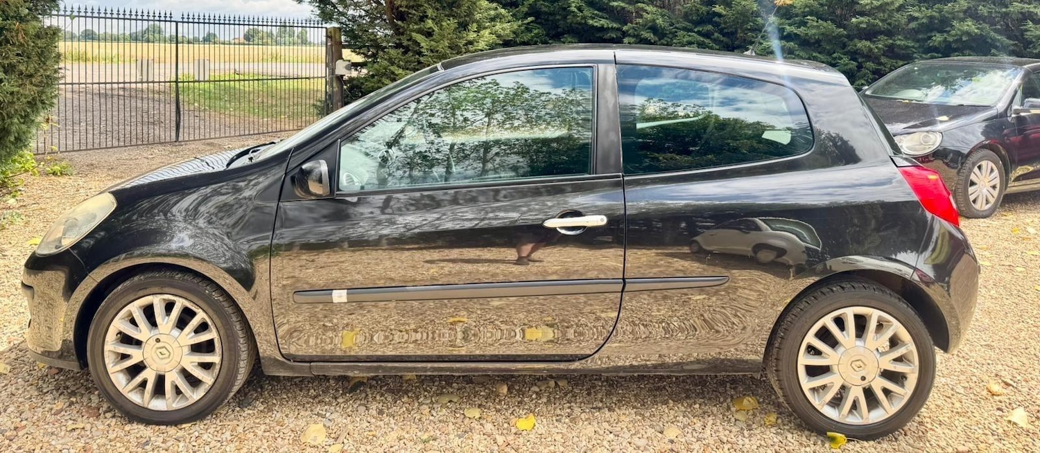 Renault Clio 2008 (58) - Dynamique 16v 3-Door - Image 5