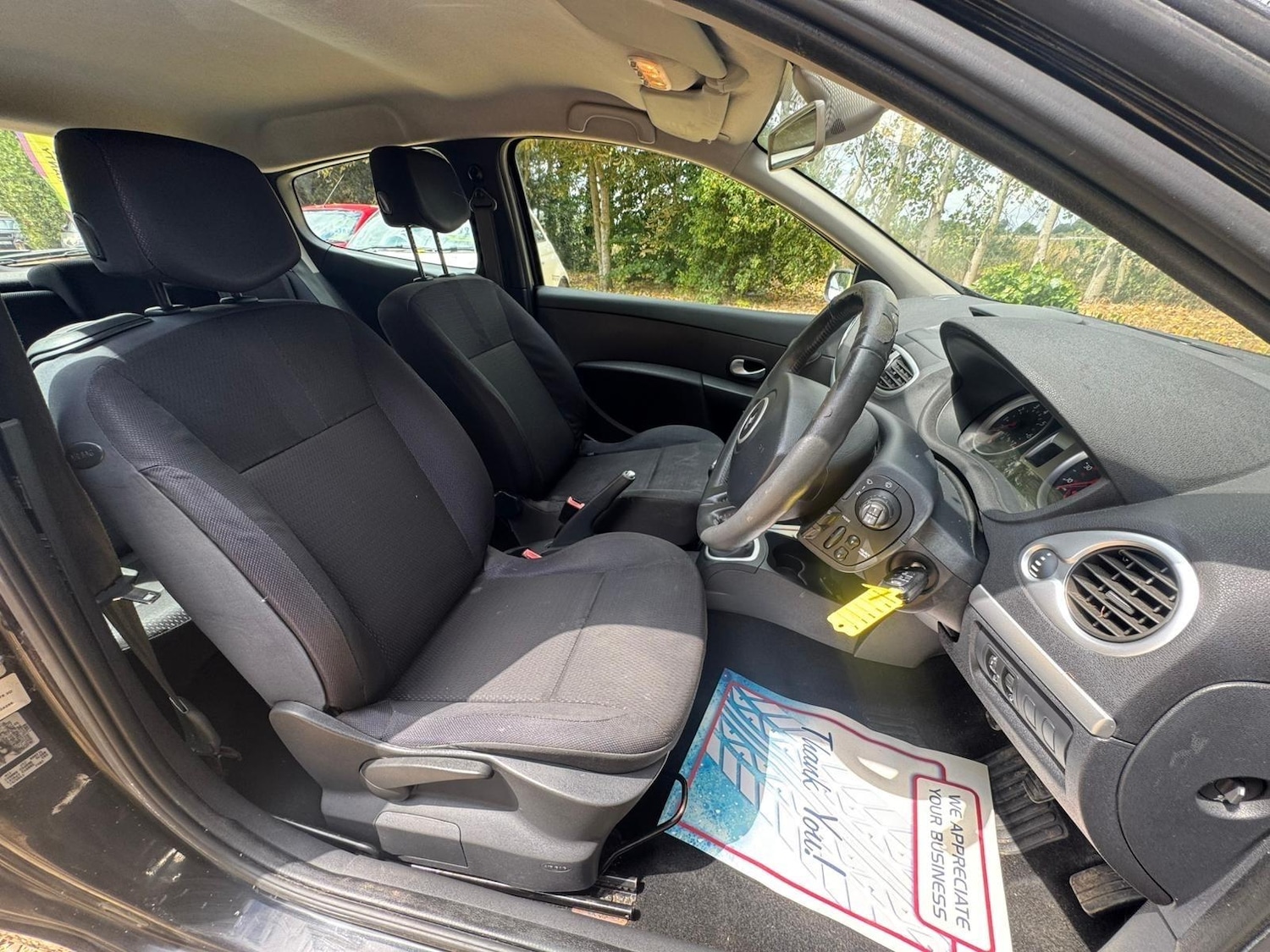 Renault Clio 2008 (58) - Dynamique 16v 3-Door - Image 9