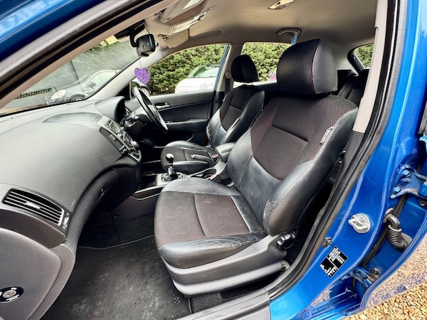 Used Hyundai i30 2010 for sale - 76260890: Photo 10