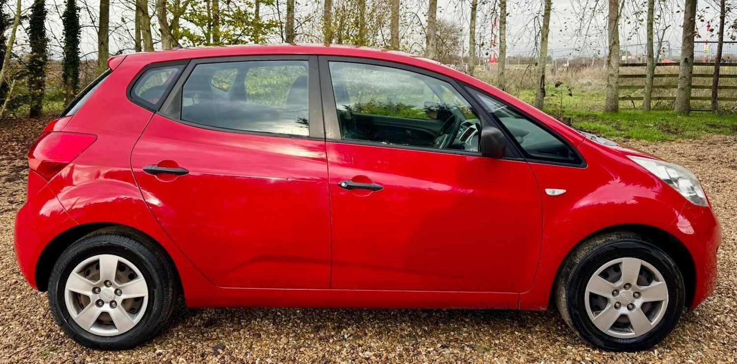 Used Kia Venga 2010 for sale - 76557763: Photo 4