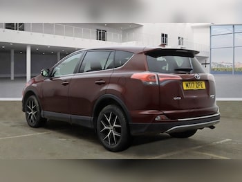 Used Toyota RAV4 2017 for sale - 77153321: Photo