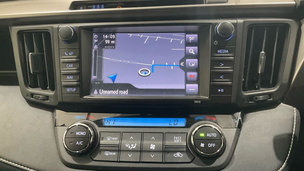 Used Toyota RAV4 2017 for sale - 77153321: Photo 7