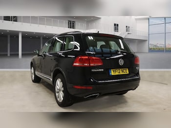 Used Volkswagen Touareg 2012 for sale - 77755257: Photo