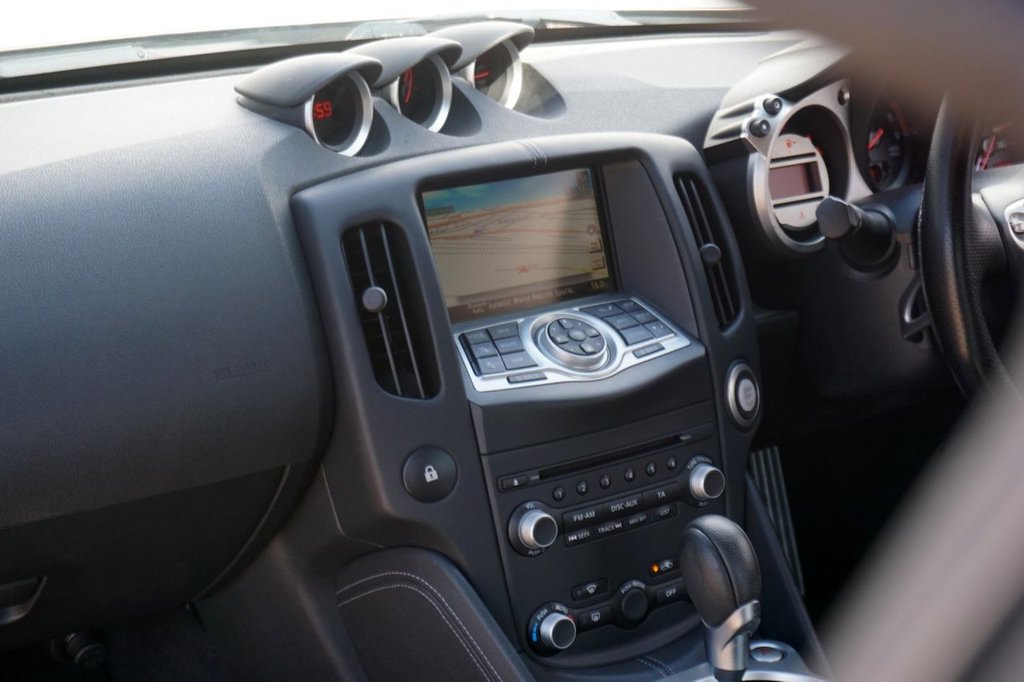 Used Nissan 370 Z 2011 for sale - 77341588: Photo 24