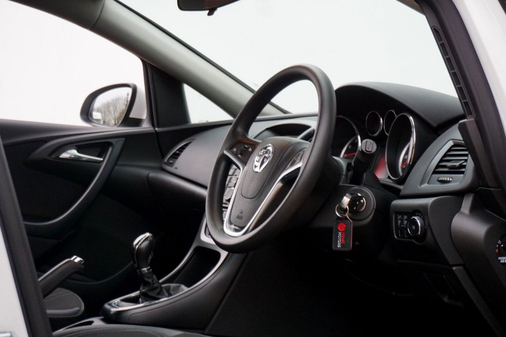 Used Vauxhall Astra 2012 for sale - 77470588: Photo 20