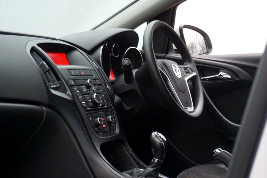 Used Vauxhall Astra 2012 for sale - 77470588: Photo 24