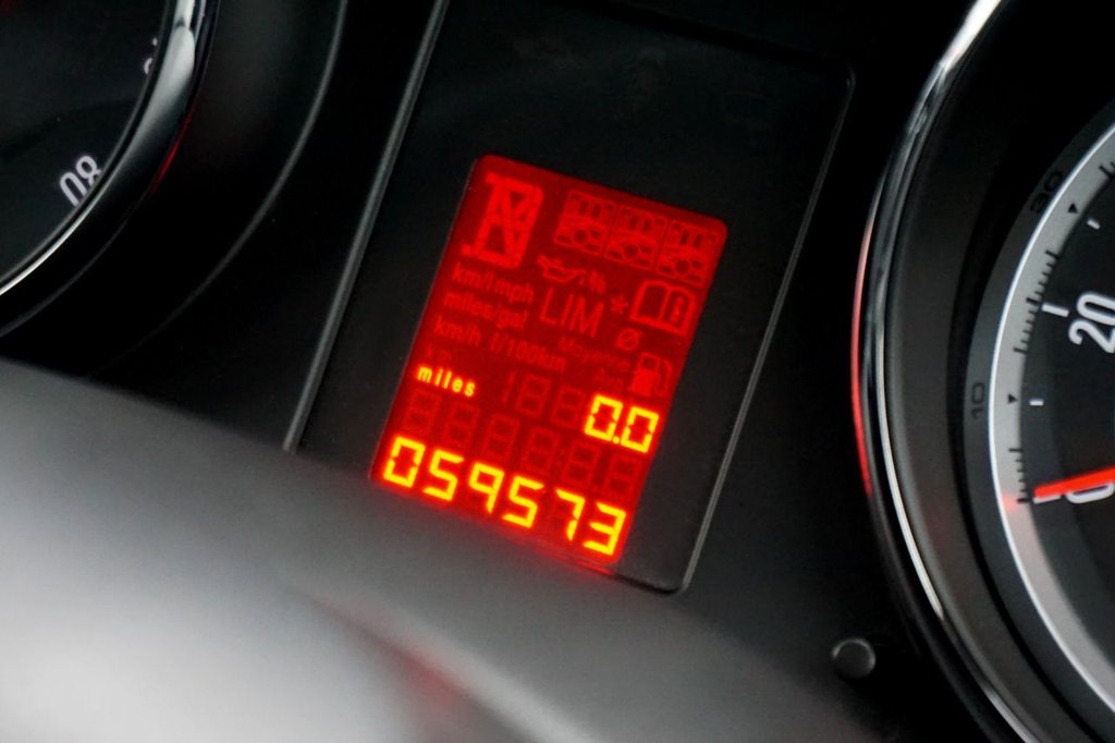 Used Vauxhall Astra 2012 for sale - 77470588: Photo 38