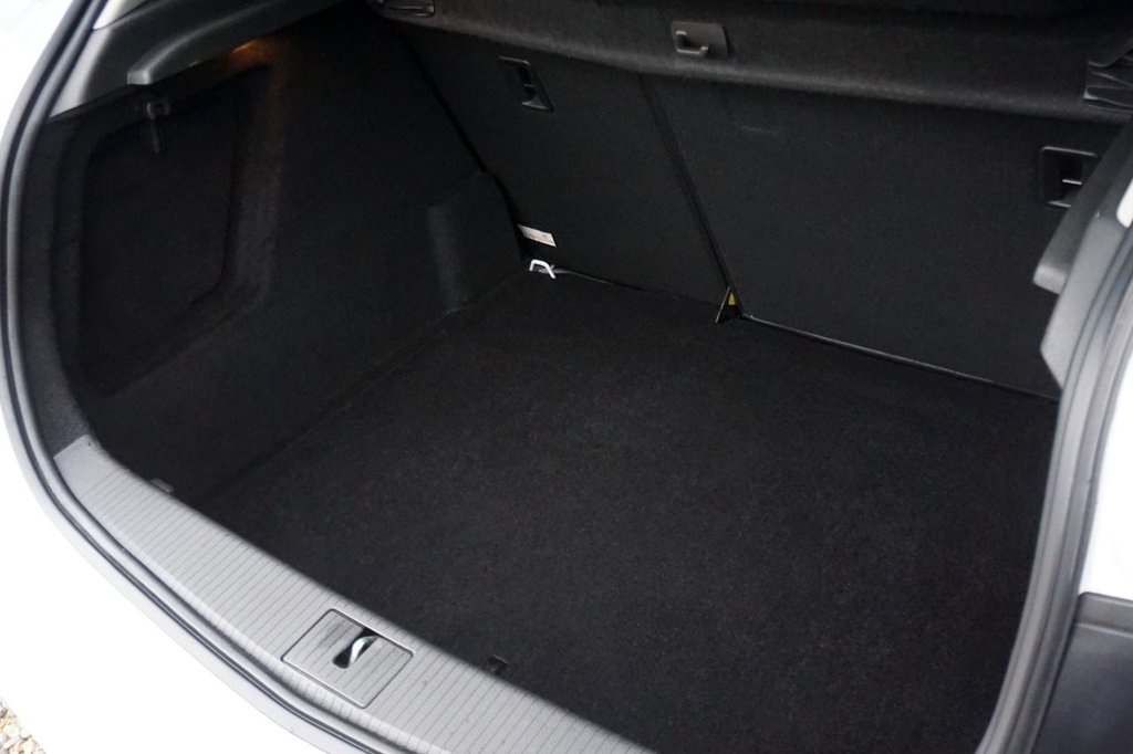 Used Vauxhall Astra 2012 for sale - 77470588: Photo 42