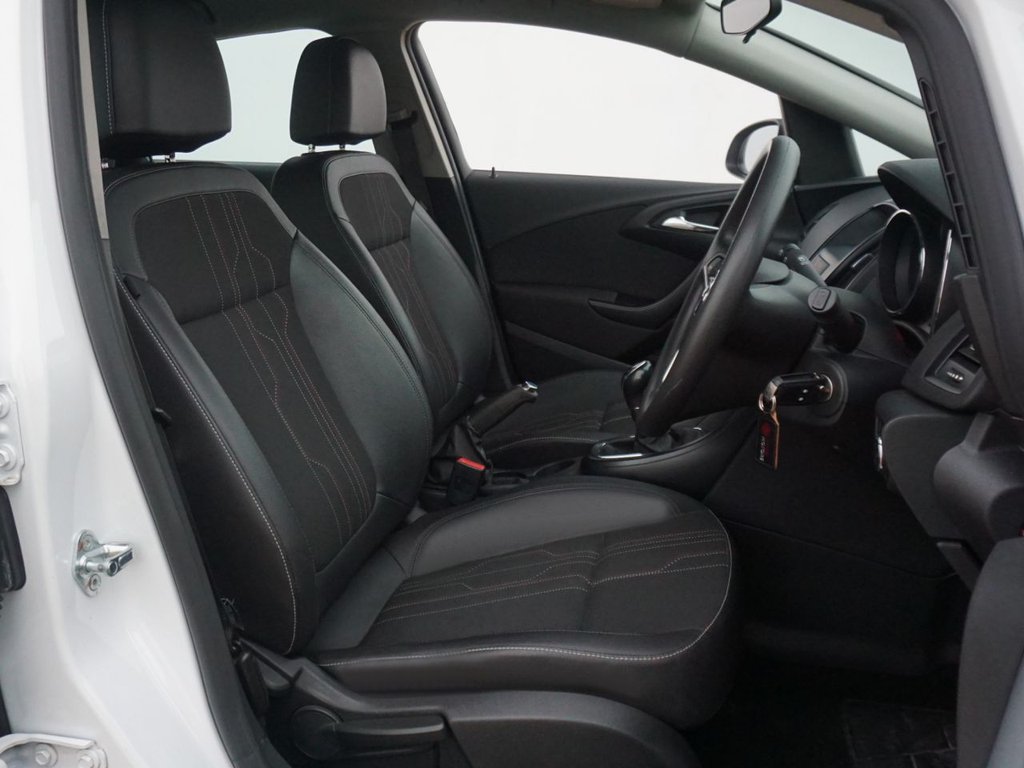 Used Vauxhall Astra 2012 for sale - 77470588: Photo 8