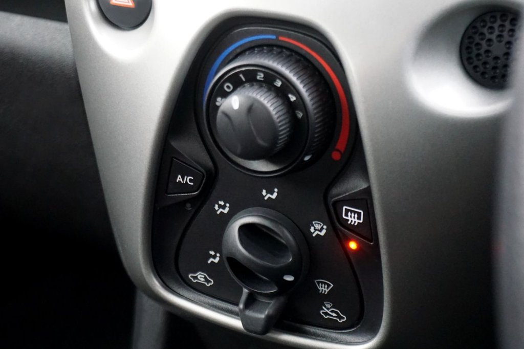 Used Peugeot 108 2016 for sale - 77027168: Photo 27