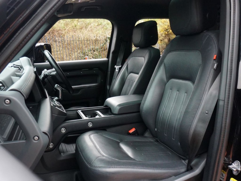 Used Land Rover Defender 2022 for sale - 78124131: Photo 7