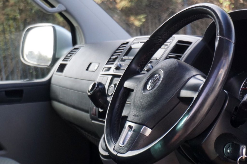 Used Volkswagen Transporter 2014 for sale - 76783604: Photo 2