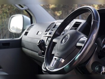 Used Volkswagen Transporter 2014 for sale - 76783604: Photo