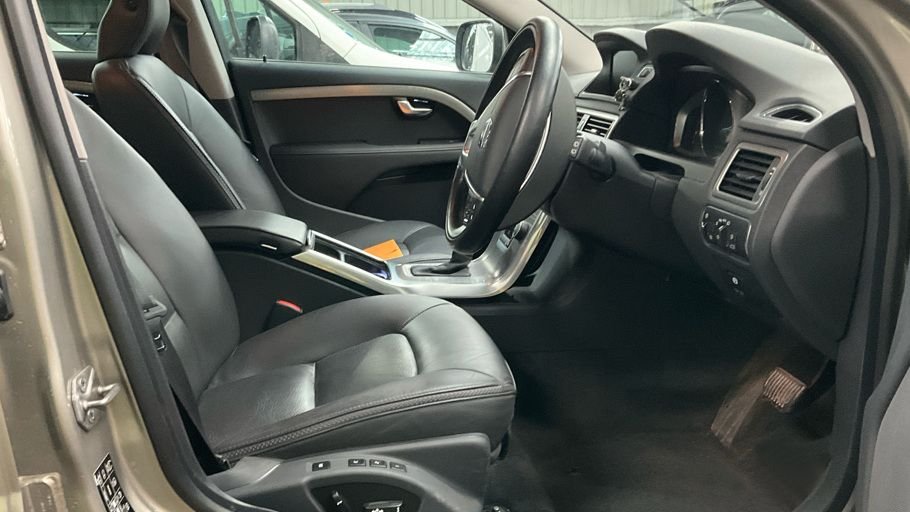 Used Volvo XC70 2014 for sale - 78134361: Photo 4