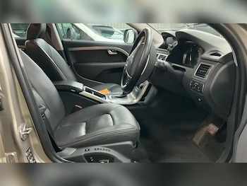 Used Volvo XC70 2014 for sale - 78134361: Photo