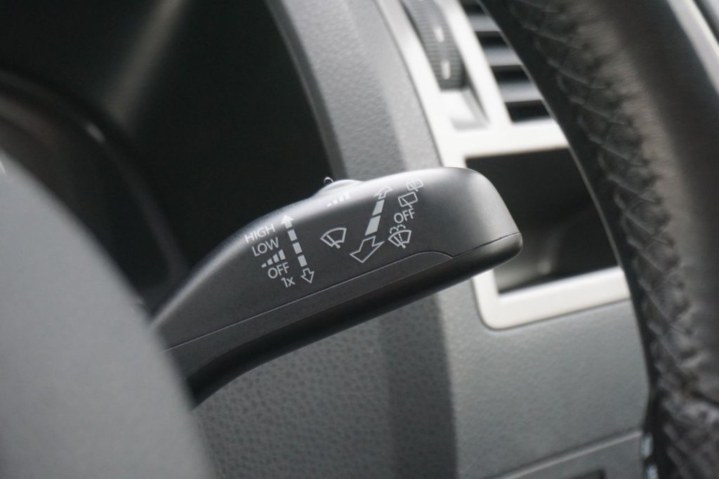 Used Volkswagen Caravelle 2013 for sale - 76784250: Photo 39