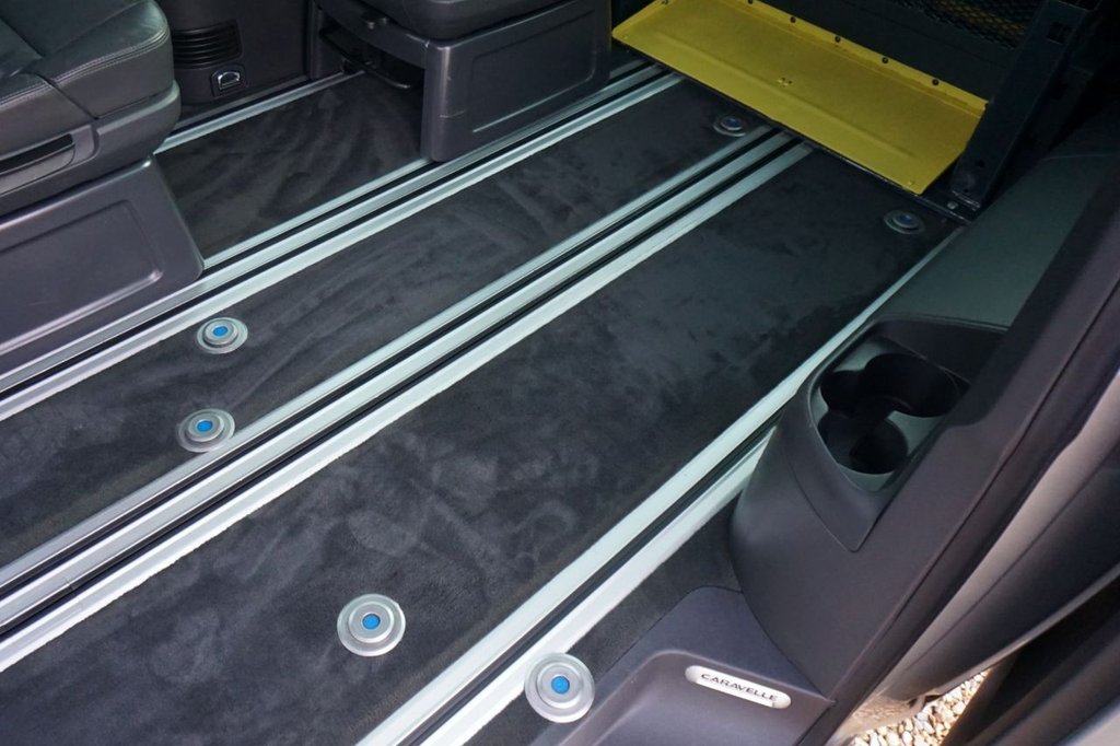 Used Volkswagen Caravelle 2013 for sale - 76784250: Photo 45