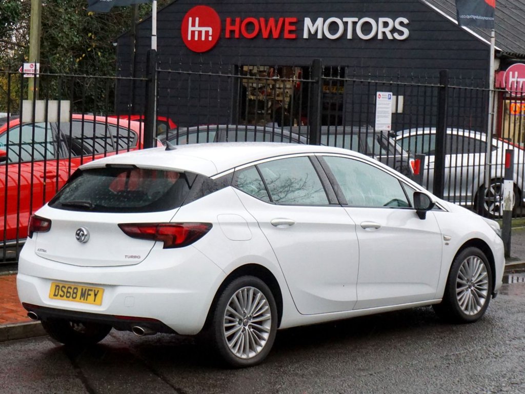 Used Vauxhall Astra 2018 for sale - 76784208: Photo 2
