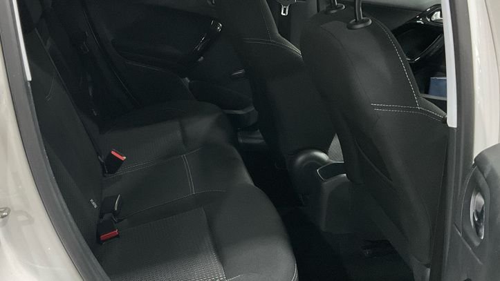 Used Peugeot 208 2016 for sale - 78181812: Photo 6