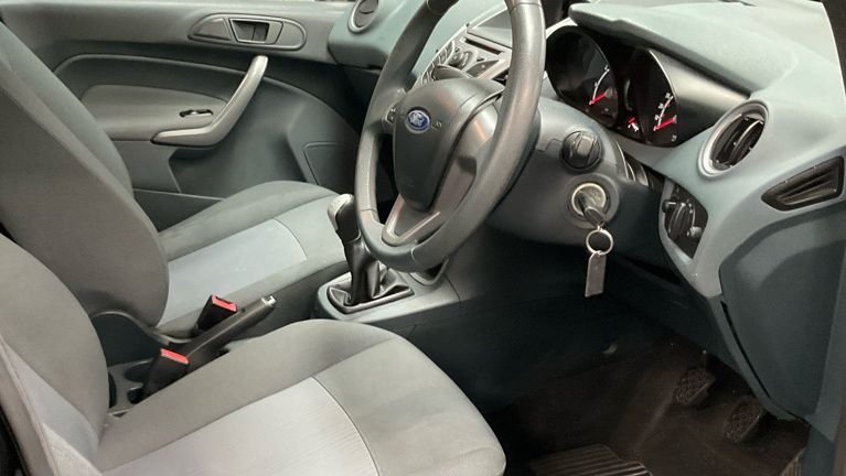 Used Ford Fiesta 2011 for sale - 77821355: Photo 6