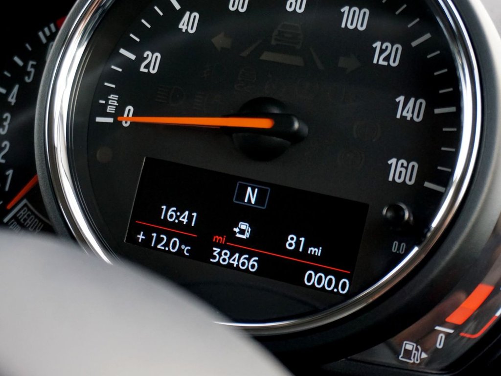 Used MINI Hatch 2019 for sale - 76783606: Photo 2