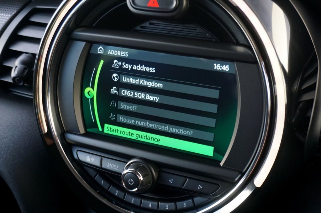 Used MINI Hatch 2019 for sale - 76783606: Photo 31