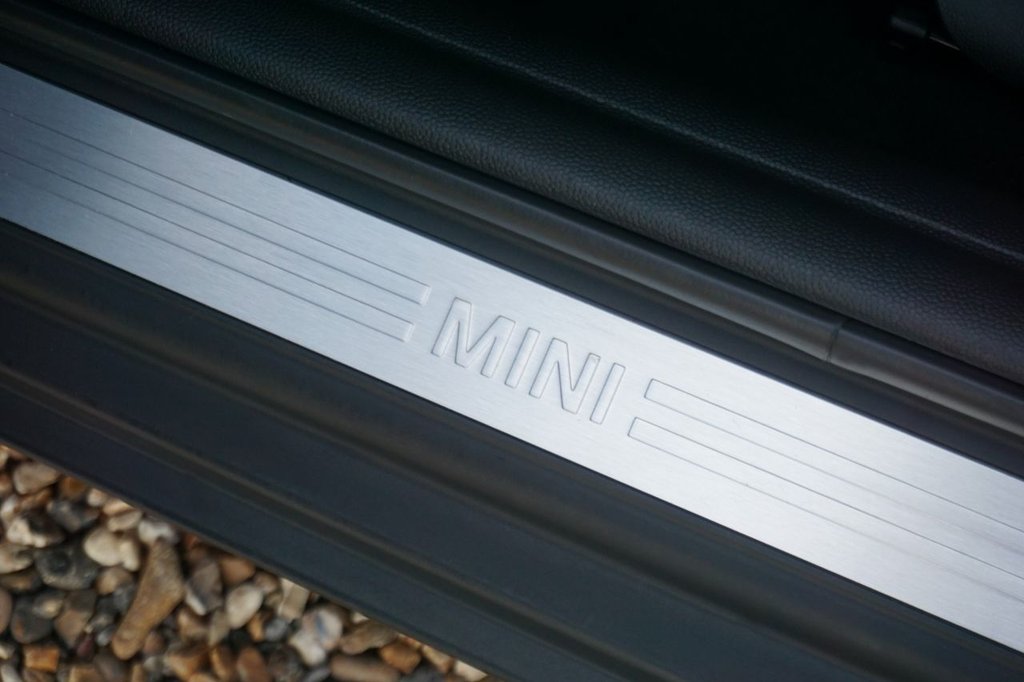 Used MINI Hatch 2019 for sale - 76783606: Photo 44