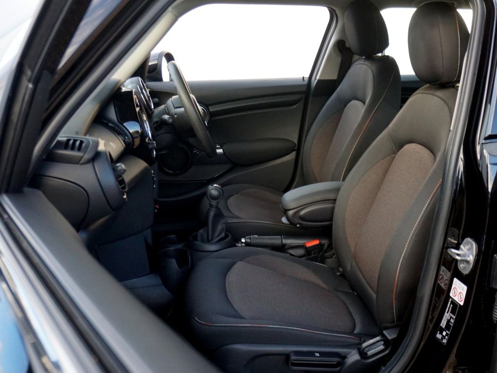 Used MINI Hatch 2019 for sale - 76783606: Photo 9