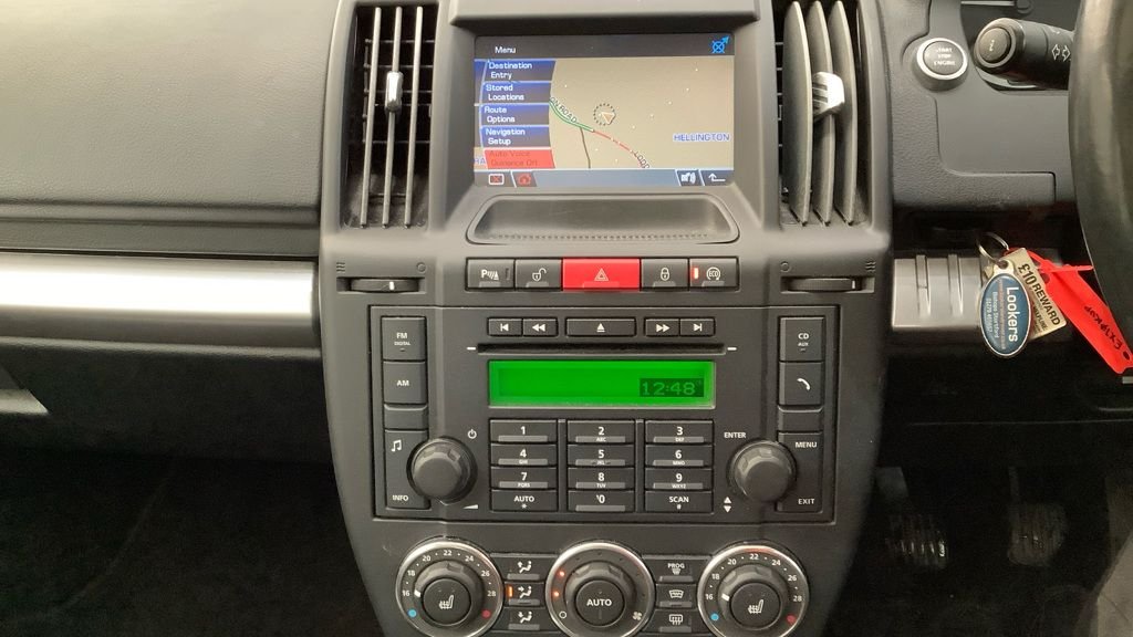 Used Land Rover Freelander 2010 for sale - 77821289: Photo 8